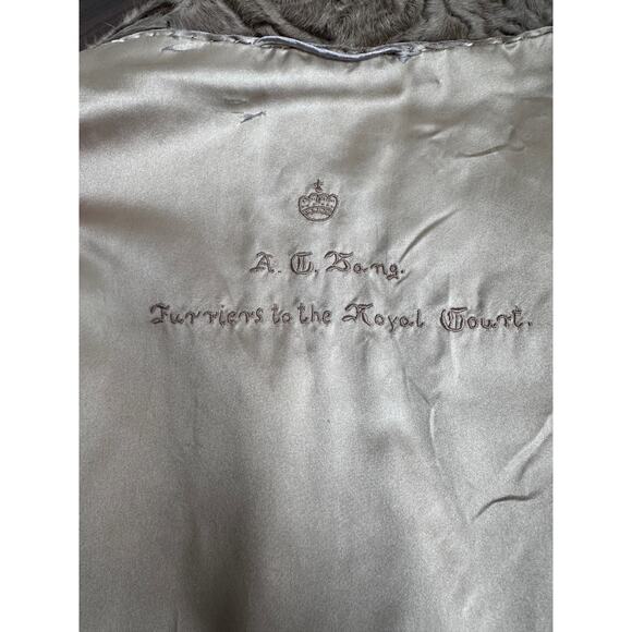 A.C. Bang Royal Court of Denmark Vintage Persian Lamb Fur Coat - Luxury Designer - Picture 2 of 10